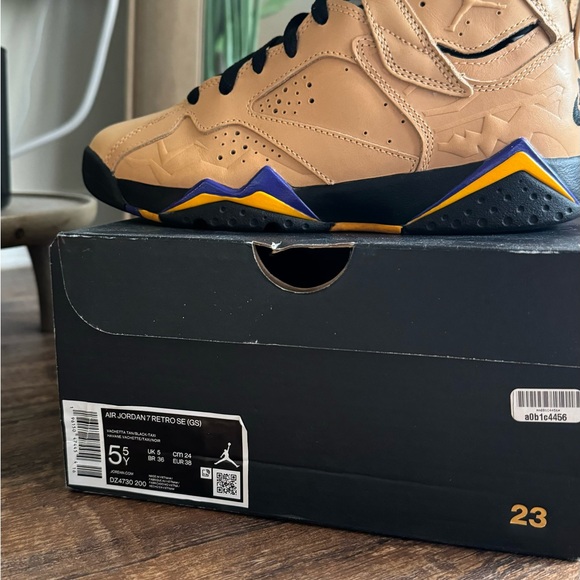 Jordan 6 Afrobeats - Picture 4 of 4